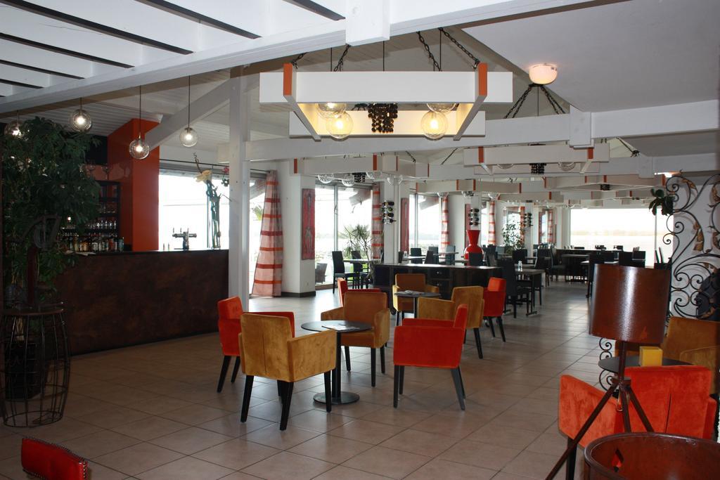 Logis Hotel Restaurant La Citadelle Blaye-et-Sainte-Luce Eksteriør bilde