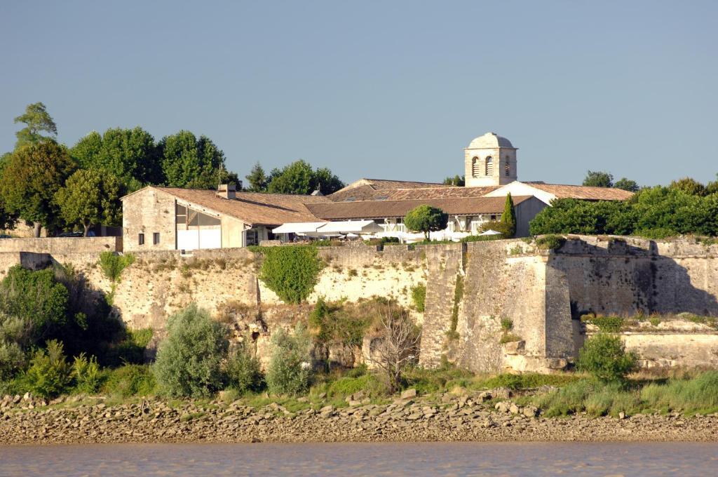 Logis Hotel Restaurant La Citadelle Blaye-et-Sainte-Luce Eksteriør bilde